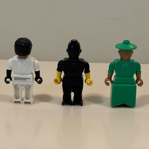 Make-It Blocks Twelve Mini Figs - Picture 3 of 13